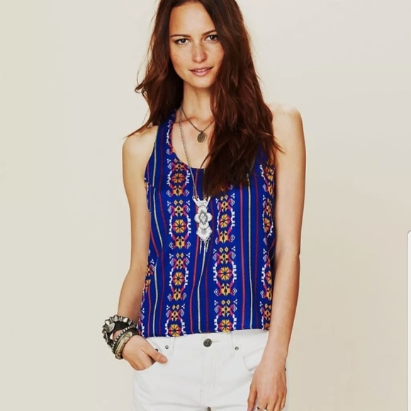 Jen's Pirate Booty Atlantic Embroidered Tank Royal Size M/L - Picture 13 of 14